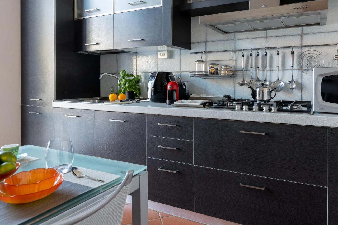 Tranquil Elegance In The Heart Of Pisa - Historic Convent Apartment Bagian luar foto